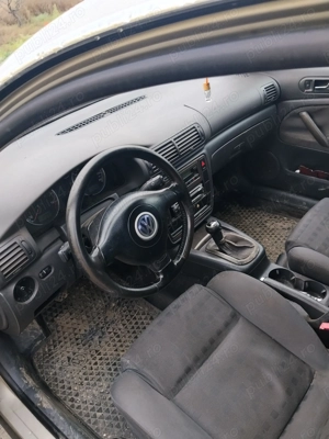 Vând passat 1.9 tdi 2005  - imagine 4