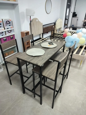 Masă cu 4 scaune pentru bucătărie