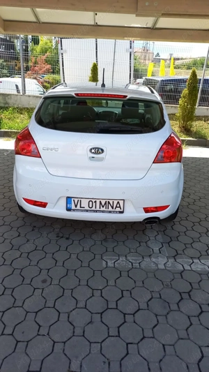 KIA CEED 1.4 CVVT Benzina Euro5 - imagine 4