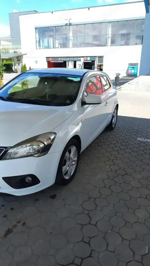 KIA CEED 1.4 CVVT Benzina Euro5 - imagine 3