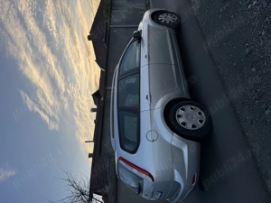 Ford Focus 1.6 TDI diesel an 2010 - imagine 3