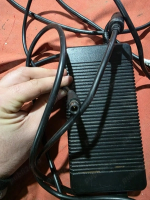 Incarcator alimentator laptop 19,5V 10,3A 200w 