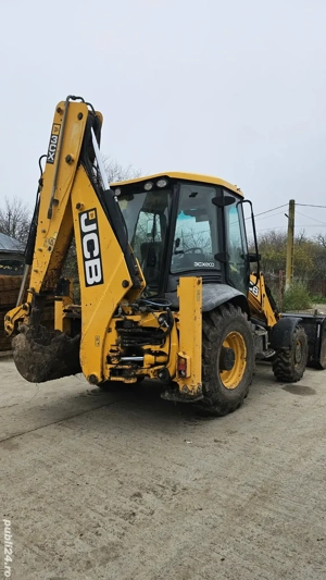 Buldoexcavator JCB 3CX - imagine 4