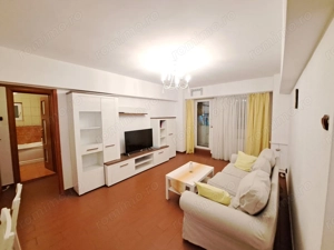 Apartament cu 3 camere - Stefan cel Mare - bloc an 1982