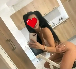 Brunetă sexi deplasari azi am ajuns 