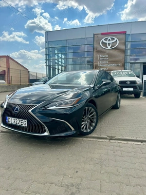 Vand Lexus ES300h