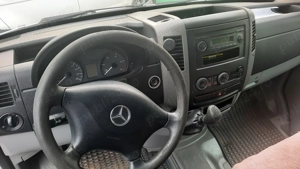 Mercedes Sprinter din 2010, 245 000 KM, 140 CP, geamuri electrice si aer condiționat,stare bună!