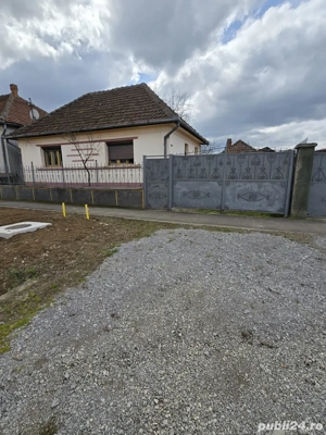 Vand casa cu 4 camere