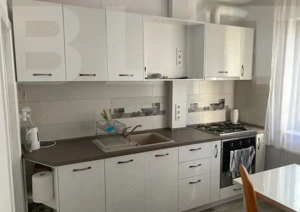 VILĂ DE INVESTIȚIE – CU 4 APARTAMENTE ȘI 2 SPAȚII COMERCIALE ÎNCHIRIATE - imagine 2