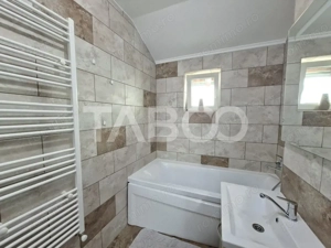 Apartament cu 2 camere decomandate de vanzare balcon si pod - imagine 9