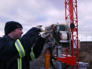 Canada -10 electricieni (Linemen) - muncitori la inaltime 4.500 -5000 EUR - imagine 2