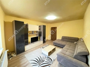 Apartament la casa cu 2 camere decomandate in zona Gusterita din Sibiu - imagine 2