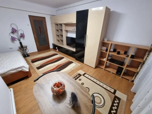 Garsoniera gorjului la 5 minute de metrou  - imagine 2