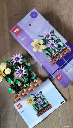 Lego flower trellis