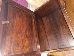 Cufăr vechi din lemn de trandafir cu intarsii - imagine 2