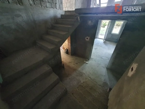 Casa individuala cu 5 camere si 2 bai, Central Jebel - imagine 15