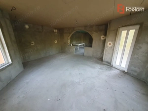 Casa individuala cu 5 camere si 2 bai, Central Jebel - imagine 10