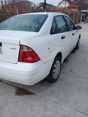 Vand Ford Focus 2005 fabricat in SUA - imagine 2
