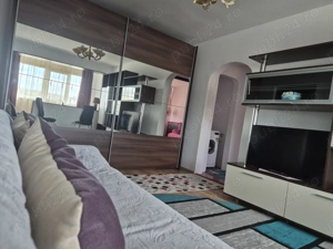 Apartament 2 camere de închiriat Pța Nicolina, Blv N. Iorga 420euro neg - imagine 4