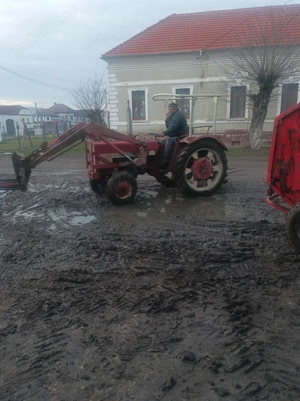 Vând tractor international 423 - imagine 3