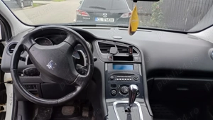 Peugeot 5008 Monovolum cu 7 locuri - imagine 5