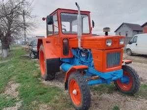 Vând tractor U650 cu utilaje  - imagine 3