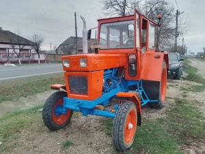 Vând tractor U650 cu utilaje 