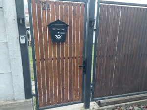 Cabană cu mansardă 