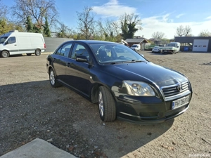 Toyota Avensis 1.8 VVT-i, 2003   Fiabilă, Km reali, Întreținută - imagine 4