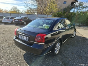 Toyota Avensis 1.8 VVT-i, 2003   Fiabilă, Km reali, Întreținută - imagine 2