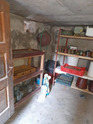 Casa batraneasca - imagine 10