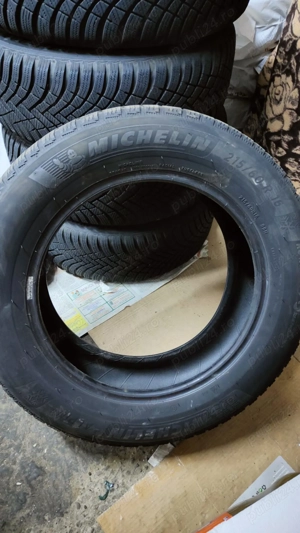 2 Anvelope iarna Michelin 215/60/R16 in stare buna pret ..220 lei ambele