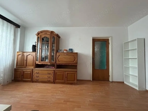 Proprietar vand ap. 3 camere  Sos.Pantelimon vis-a  vis de Biserica Capra - imagine 4