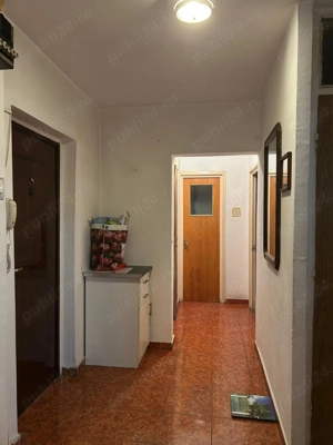 Proprietar vand ap. 3 camere  Sos.Pantelimon vis-a  vis de Biserica Capra - imagine 10