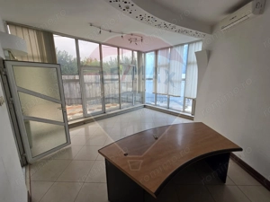 Ansamblu casa de locuit, hala productie ,spatiu de birouri si teren