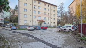Apartament cu 3 camere de închiriat în zona Brasovul Vechi