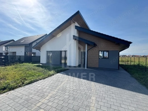 Casă pe un singur nivel INDEPENDENTĂ ENERGETIC - Cartier NOU