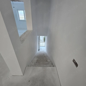 De vanzare apartament 3 camere, semifinisat - imagine 2