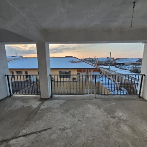 De vanzare apartament 3 camere, semifinisat - imagine 10