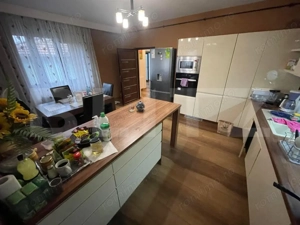 Casa 3 dormitoare de vanzare, 200 mp, teren 252mp, zona Semicentral - imagine 8