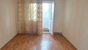 Vand apartament 2 camere decomandat in Deva, zona Micro 15, situat pe mijloc, semimobilat