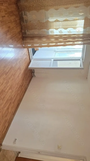 Vand apartament 2 camere decomandat in Deva, zona Micro 15, situat pe mijloc, semimobilat - imagine 3