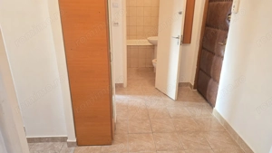 Vand apartament 2 camere decomandat in Deva, zona Micro 15, situat pe mijloc, semimobilat - imagine 5