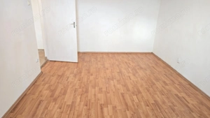 Vand apartament 2 camere decomandat in Deva, zona Micro 15, situat pe mijloc, semimobilat - imagine 4