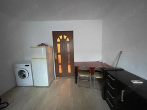 Proprietar vand garsoniera.