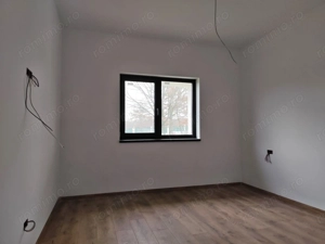 Casa noua de vanzare, nivel parter, living generos si 3 dormitoare - imagine 14