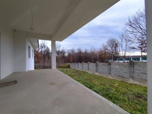 Casa noua de vanzare, nivel parter, living generos si 3 dormitoare - imagine 18