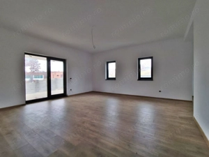 Casa noua de vanzare, nivel parter, living generos si 3 dormitoare - imagine 7