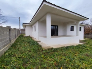 Casa noua de vanzare, nivel parter, living generos si 3 dormitoare - imagine 19