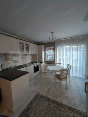Apartament 2 camere superb • Mobilat complet • Zonă liniștită • Parcare proprie - imagine 2